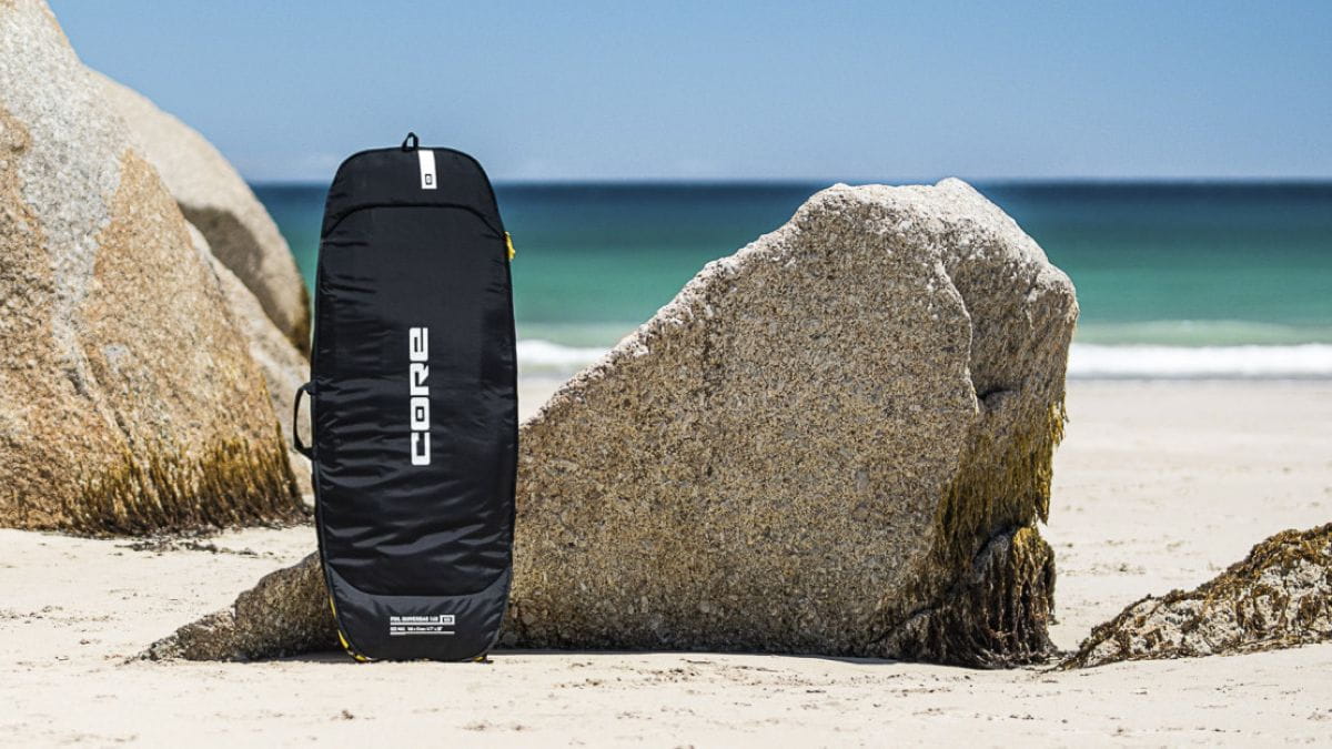 CORE_KITEBOARDING-Foil_Quiverbag-1641x923-1110x624_bei_brettsport-de