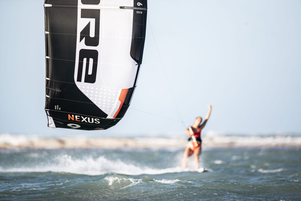 CORE_Nexus_4_SN2_8816_Zara_Hogenraad_by_Thomas_Burblies-2000px-72dpi_bei_brettsport