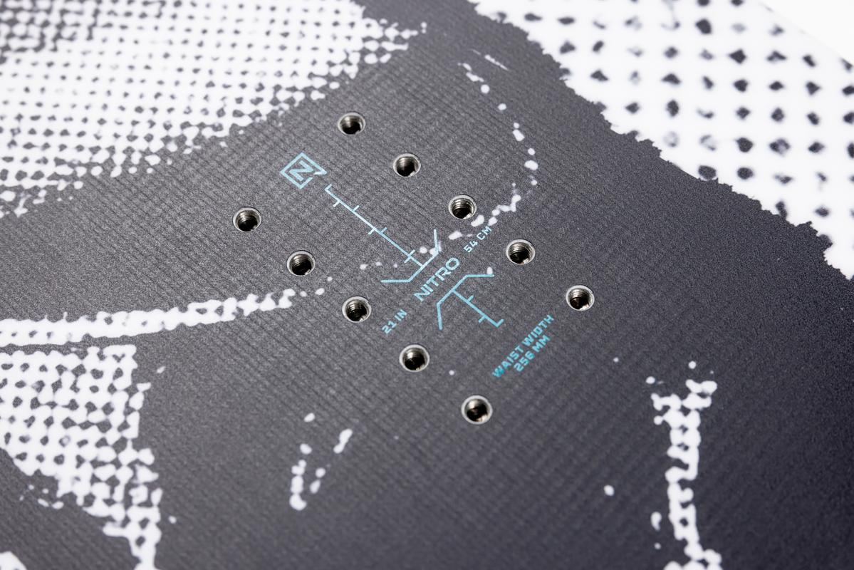 NITRO ALTERNATOR x VOLCOM Snowboard 2026 - bei brettsport.de
